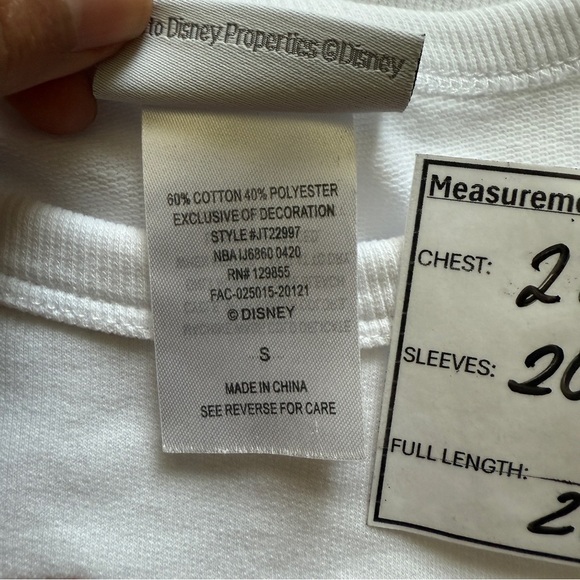 Walt Disney World Minnie Mouse Pullover, size S - Picture 9 of 9